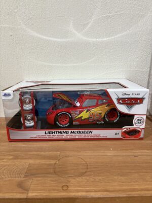 1:24  McQUEEN with TIRE RACK 【 カーズ 】ミニカー