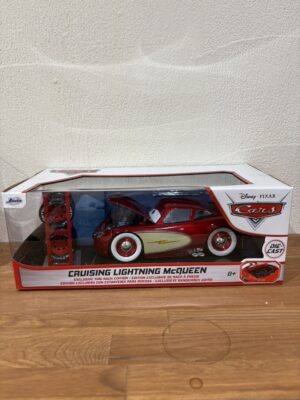 1:24　McQueen with Tire Rack 【 カーズ 】ミニカー