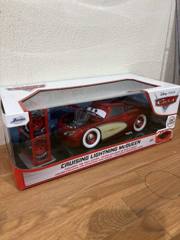 1:24　McQueen with Tire Rack 【 カーズ 】ミニカー - 画像 (3)