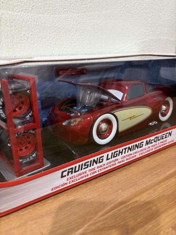1:24　McQueen with Tire Rack 【 カーズ 】ミニカー - 画像 (4)