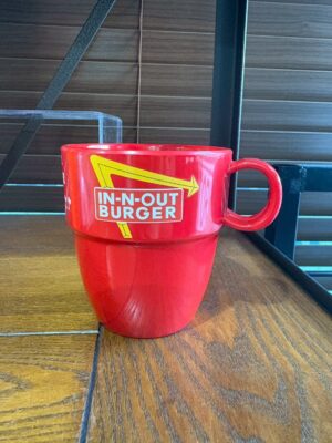 IN OUT　メラミンマグ